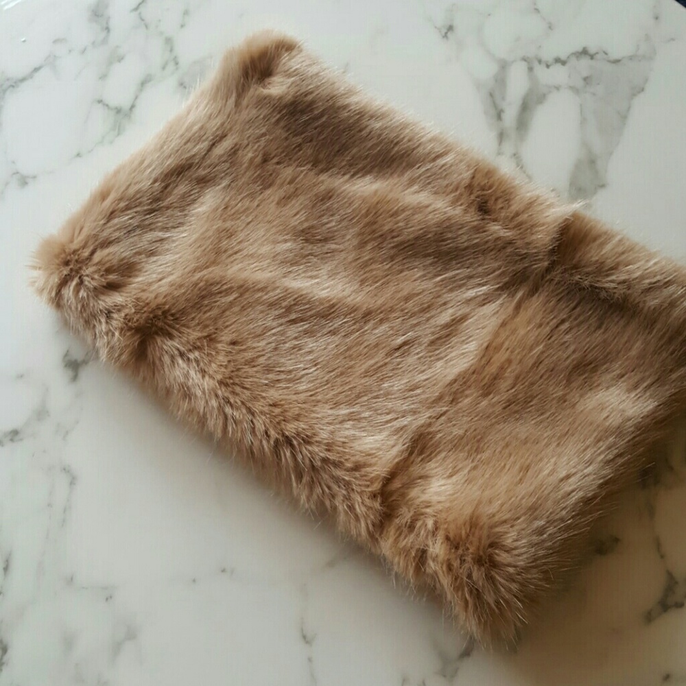 Faux Fur Collar